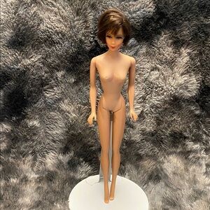 BROWN HAIR - MIDGE 1962 BARBIE - MARKED - 1958 BY MATTEL, INC. PATENTED
